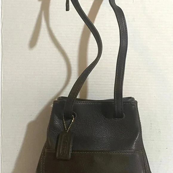 Coach vintage black leather crossbody handbag - Picture 6 of 13